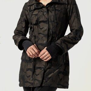 Blanc Noir Camo-Print Hooded Anorak Jacket